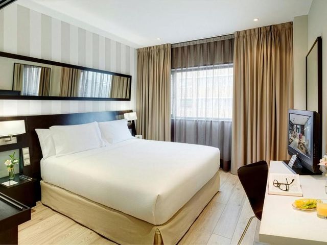 Sercotel Madrid Aeropuerto — 2.7 km from the airport