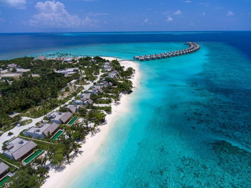 Emerald Maldives Resort & Spa - Deluxe All Inclusive, Maldives