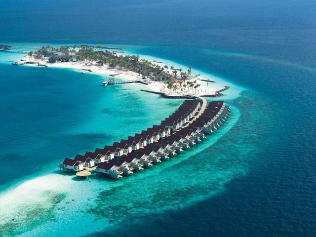 OBLU SELECT Lobigili — 16.9 km away from Overwater Bungalow Maldives