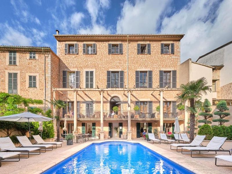 L'Avenida Adults Only, Mallorca