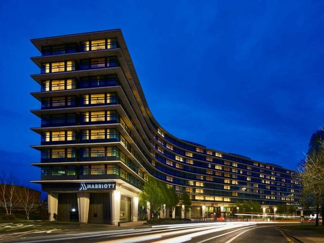 Manchester Marriott Hotel Piccadilly — 2.1 km away from Etihad Stadium