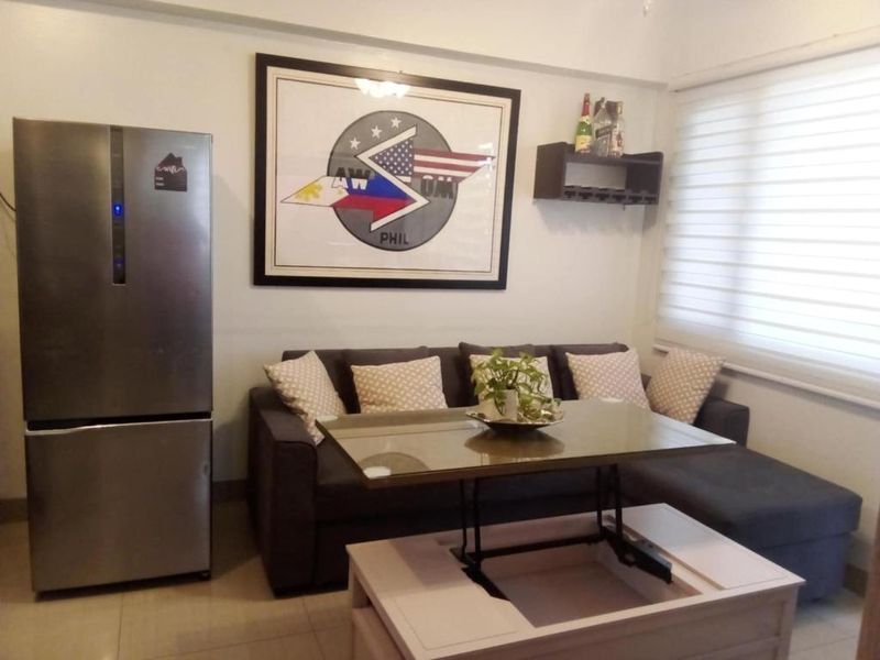 The Splendor Comfortable living by Awsom Phil — Manila Bay