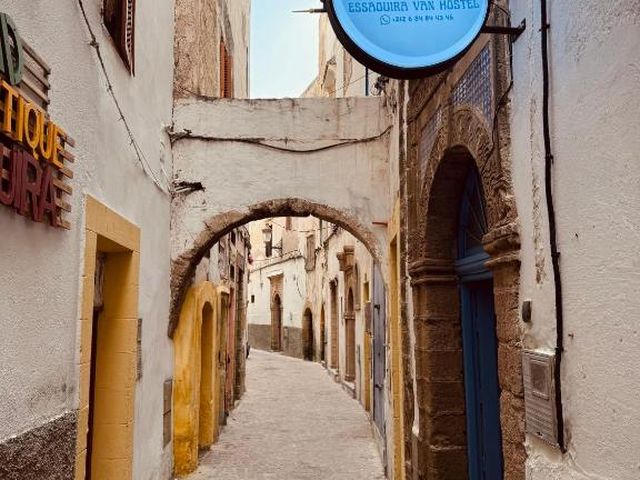 essaouira van hostel — 100 m away from Gnaoua World Music Festival