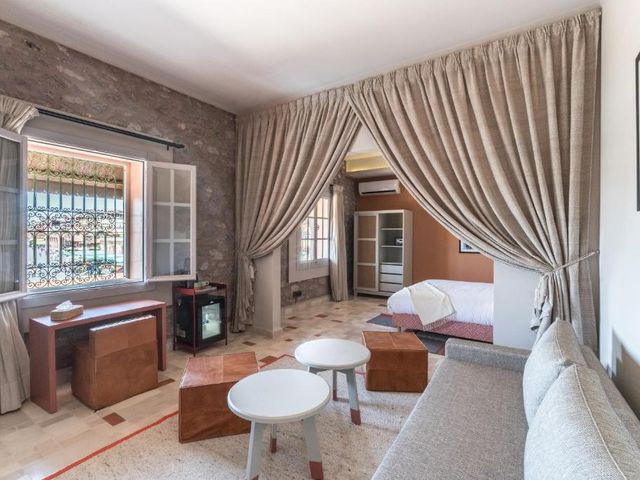 JEMAA EL FNA Suites & Spa — 100 m away from Jemaa el-Fna