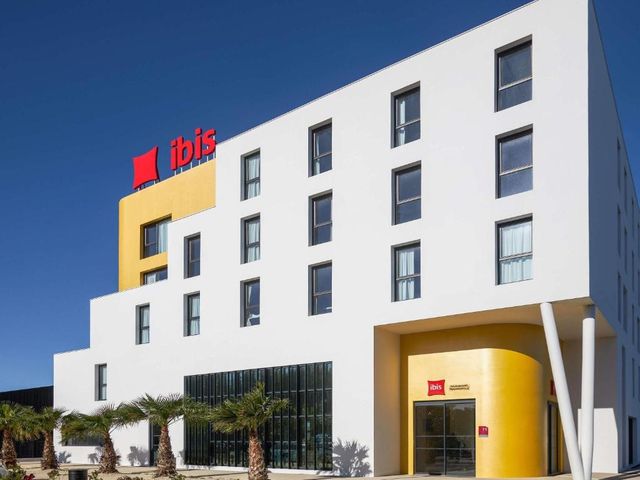 Ibis Marseille Marignane Technopole — 4 km from the airport
