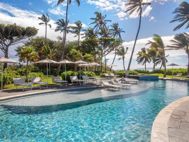 Hilton Grand Vacations Club Maui Bay Villas — 14.8 km from the airport