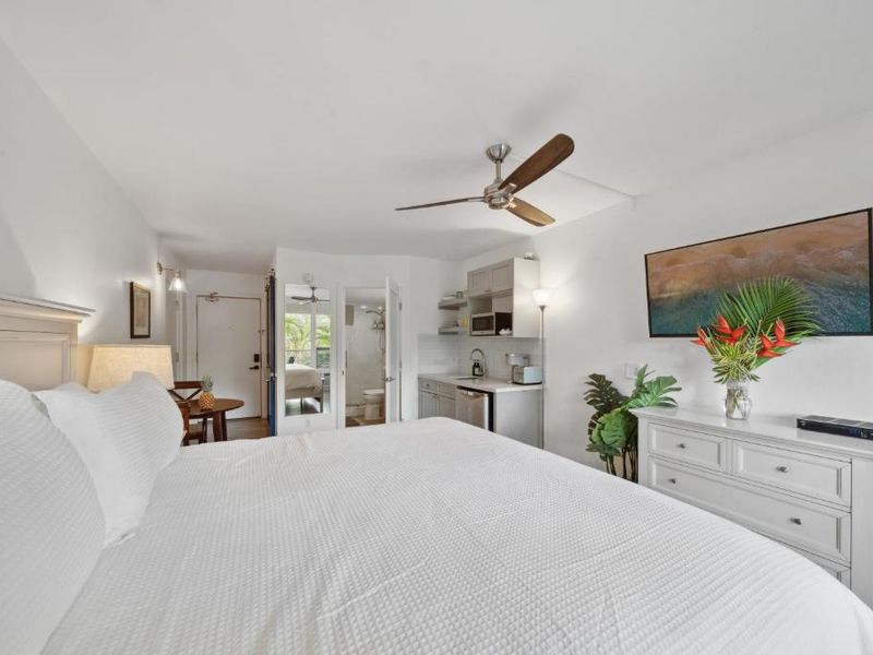 Steps to Beach | Maui Banyan King Studio — Wailea
