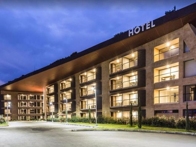 Aparta Suite Hotel Rioverde Aeropuerto JMC — 1.7 km from the airport