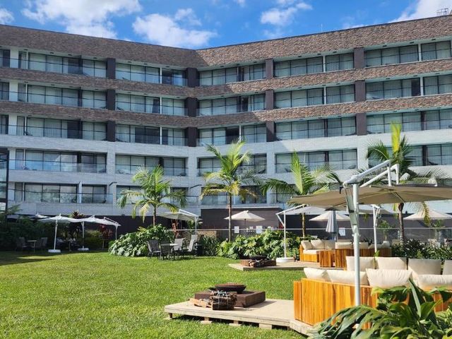 Hotel Lagoon — 2.7 km from the airport