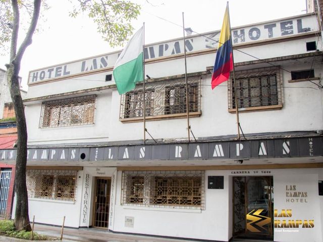 Hotel Las Rampas — 500 m away from Plaza Botero