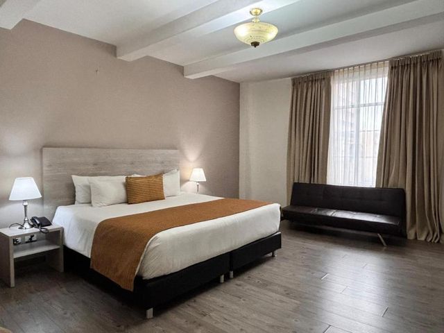 Hotel Nutibara — 200 m away from Plaza Botero