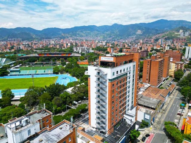 Tequendama Hotel Medellín - Estadio — 2.1 km away from Hospital Pablo Tobon Uribe