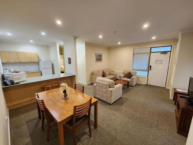 Mary MacKillop Spirituality Centre, Melbourne — 1.2 km away from MCG