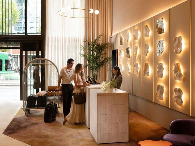Mercure Melbourne La Trobe Street — 600 m away from Marvel Stadium
