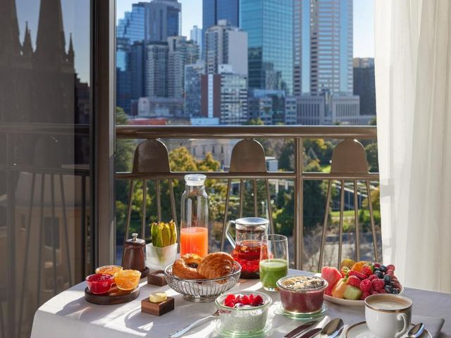 Park Hyatt Melbourne — 1.2 km away from MCG