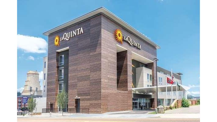 La Quinta Inn & Suites by Wyndham Memphis Downtown — Downtown Memphis