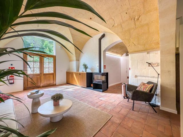 Hotel Boutique Noualt Suites — 7.8 km away from Cala Macarella Menorca