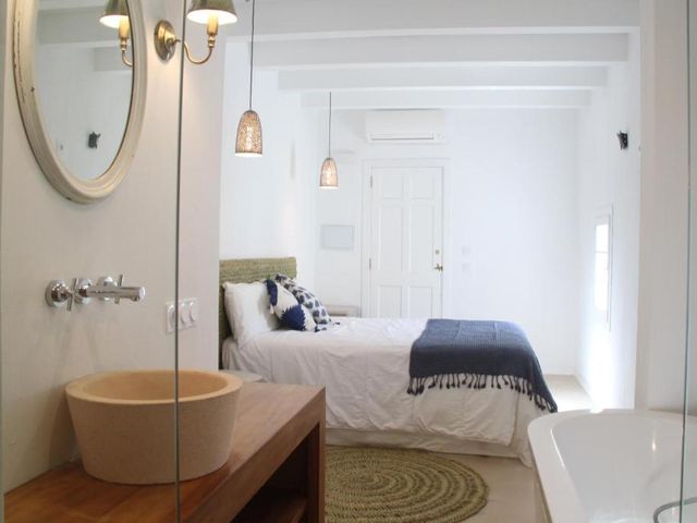 S'Esparteria Hotel — 4.4 km away from Naveta d'Es Tudons Menorca