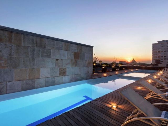 Hilton Mexico City Reforma — 500 m away from Palacio de Bellas Artes