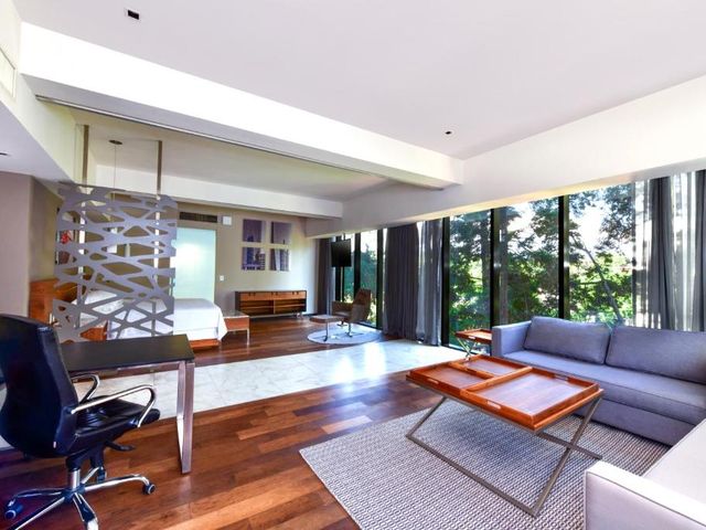 Krystal Grand Suites Insurgentes — 2.4 km away from UNAM