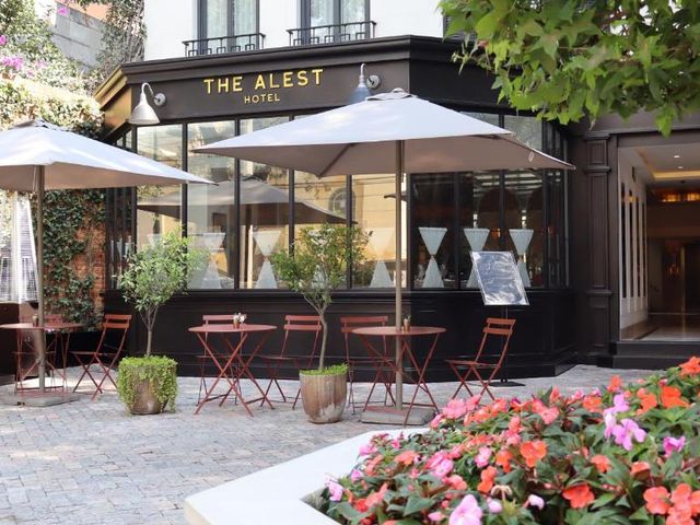 The Alest Hotel — 500 m away from Auditorio Nacional