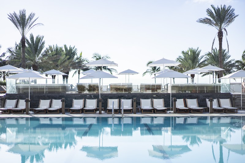 Eden Roc Miami Beach — Mid-Beach