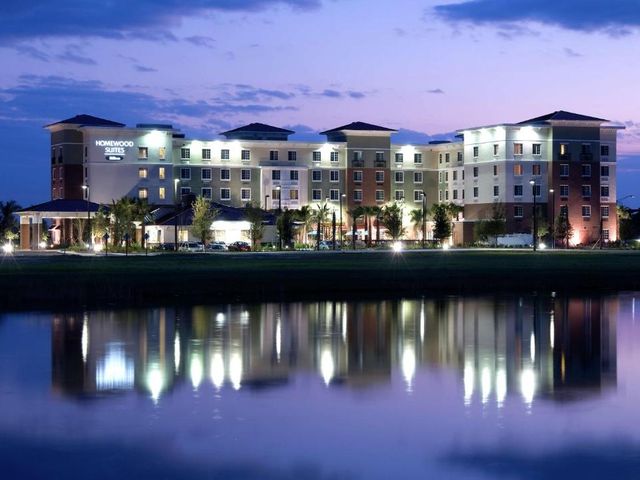 Homewood Suites Port Saint Lucie-Tradition — 31.9 km away from Okeechobee Music and Arts Festival