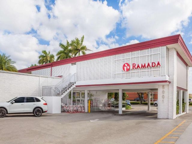 Ramada by Wyndham Miami Springs/Miami International Airport — 1.5 km from the airport