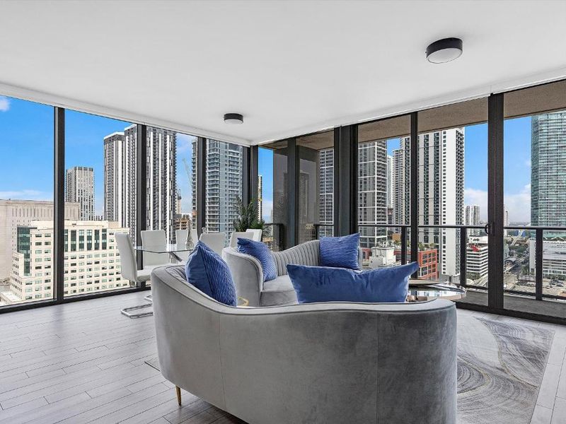 X Lounge IV-Skyline Corner Residence, Miami