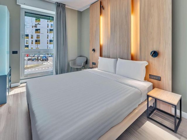 B&B HOTEL Milano Portello — 2 km away from San Siro Stadium