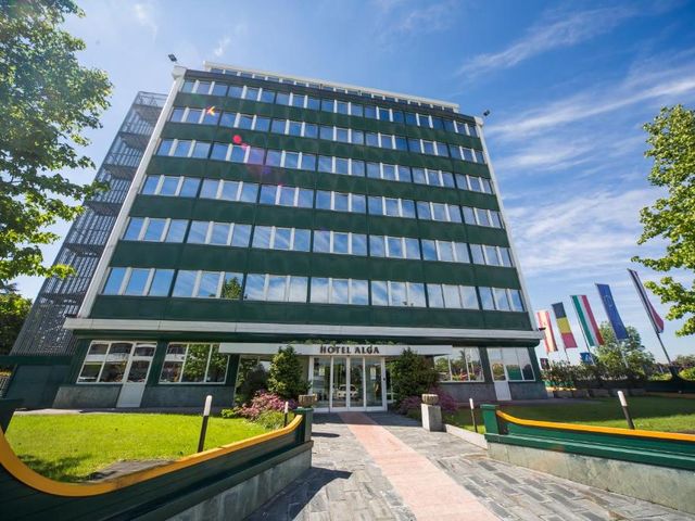 Hotel Alga — 5.1 km away from Humanitas Research Hospital