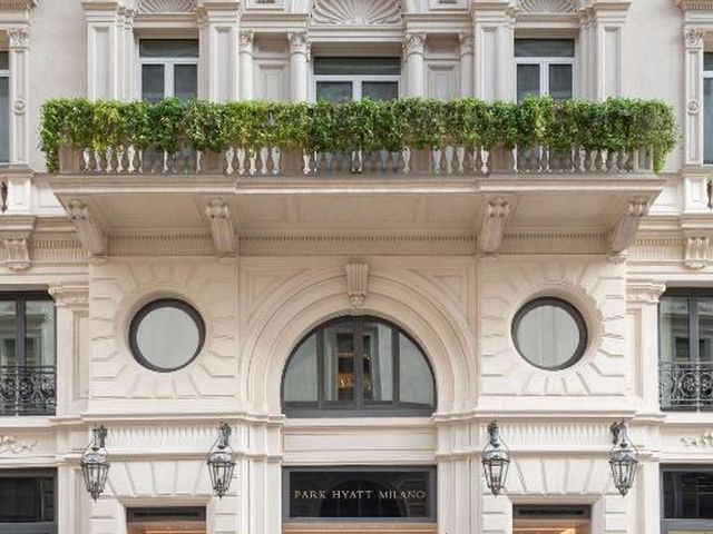 Park Hyatt Milano — 200 m away from Duomo di Milano