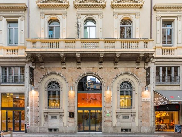 Room Mate Collection Giulia, Milan — 150 m away from Duomo di Milano