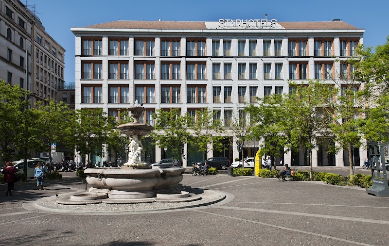 Starhotels Rosa Grand — Piazza Fontana — Centre