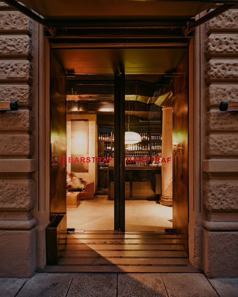 Straf Hotel & Bar — Via San Raffaele — Duomo