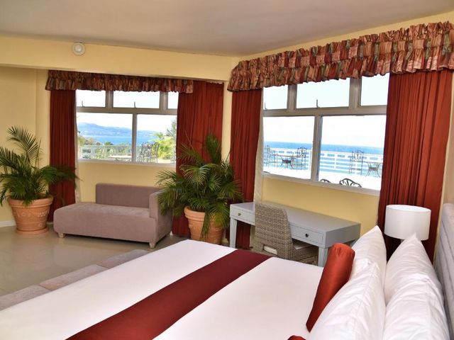 Hotel Grand A View — 1.4 km from the airport