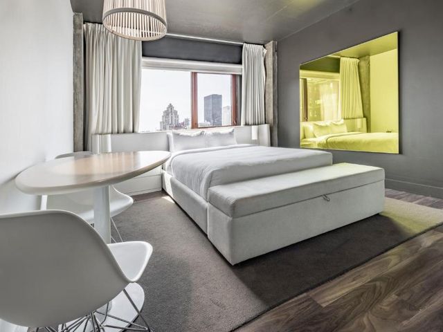 Hotel Zero 1 Montreal — 400 m away from MUTEK Montreal