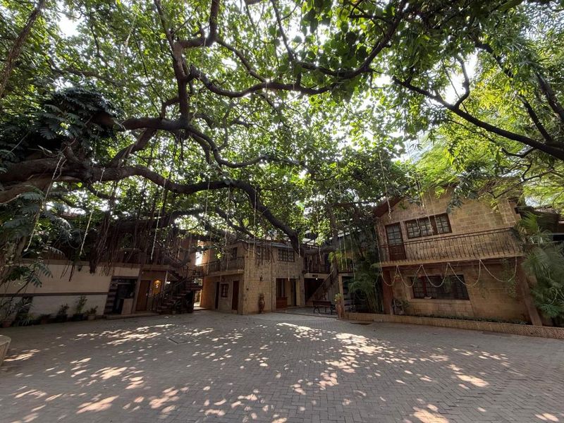 Hotel Beach Garden, Mumbai