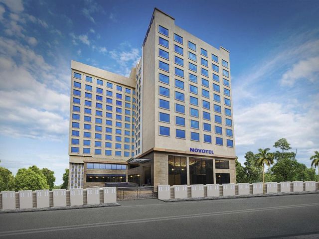 Novotel Mumbai International Airport — 600 m from the airport