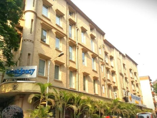 Residency Hotel Fort — 900 m away from Wankhede Stadium