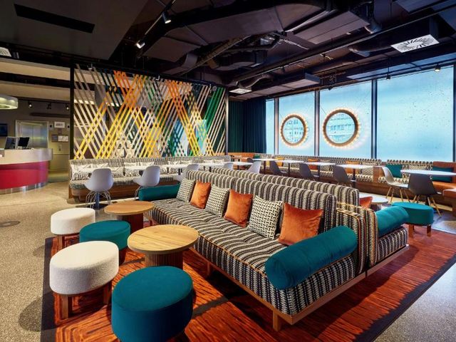 Aloft by Marriott Munich — 50 m away from Munich Hauptbahnhof