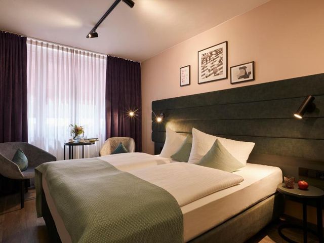 Hotel Mirabell by Maier Privathotels — 500 m away from LMU Klinikum