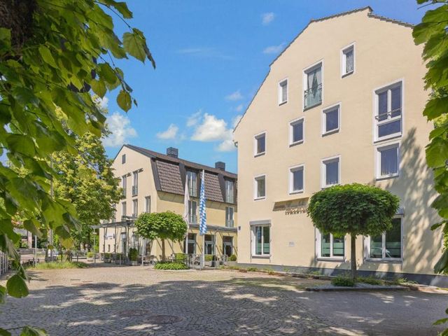 Hotel Zur Post — 3.7 km away from Allianz Arena