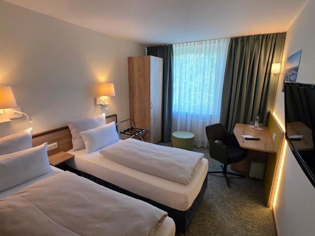 myMINGA13 - Hotel & serviced Apartments — 200 m away from LMU Klinikum