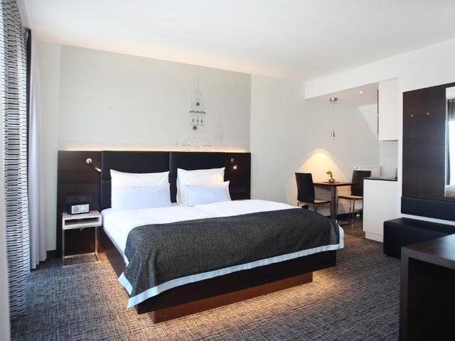 Schiller5 Hotel — 150 m away from Munich Hauptbahnhof