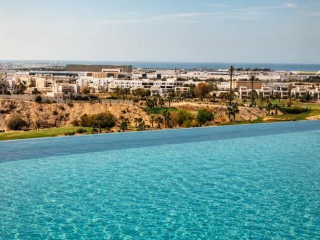 Tivoli LA VIE Muscat Hotel & Residences — 4.7 km from the airport