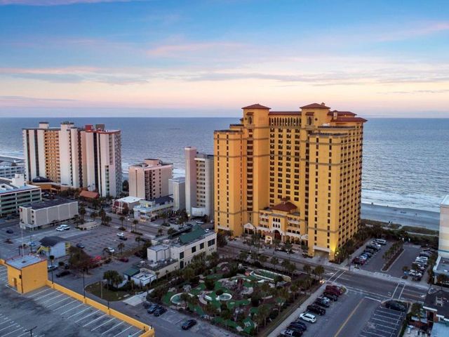Hilton Grand Vacations Club Anderson Ocean Myrtle Beach — 1.7 km away from Ripley's Aquarium Myrtle Beach
