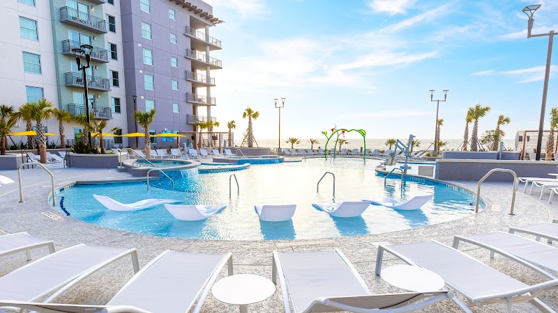 Holiday Inn Club Vacations Myrtle Beach Oceanfront, an IHG Hotel — South Myrtle Beach / Myrtle Beach State Park area (oceanfront)