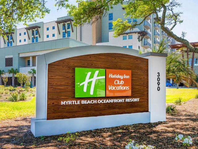 Holiday Inn Club Vacations Myrtle Beach Oceanfront — 1.4 km away from Huntington Beach State Park Myrtle Beach