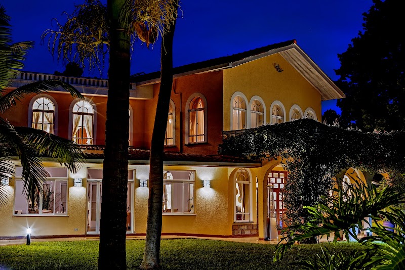 House of Waine — Karen